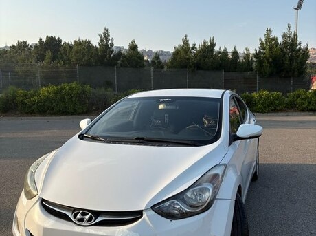 Hyundai Avante 2010