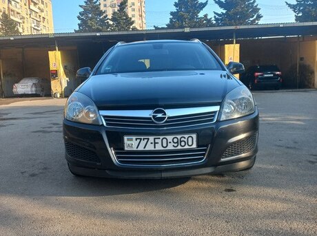 Opel Astra 2010