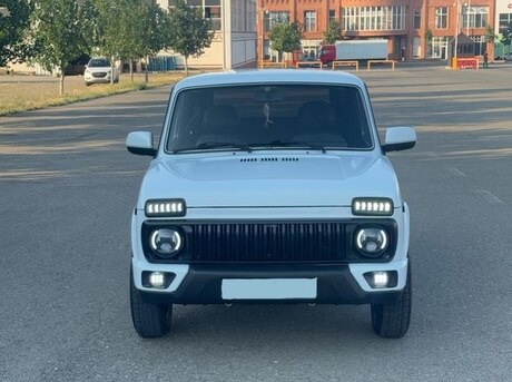 LADA (VAZ) Niva 2012