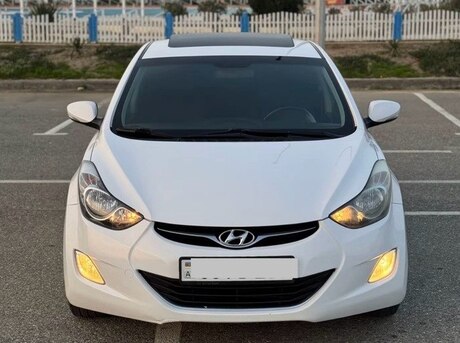 Hyundai Elantra 2013