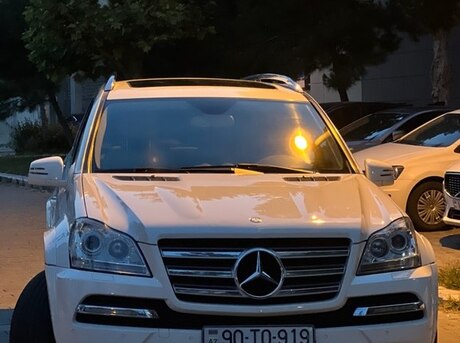 Mercedes GL 500 4MATIC 2011