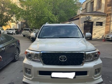 Toyota Land Cruiser 2010