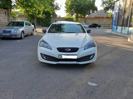 Hyundai Genesis Coupe 2010