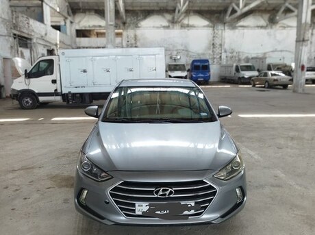 Hyundai Elantra 2017