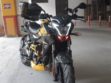 Bajaj Pulsar NS 200