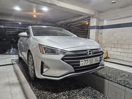 Hyundai Elantra 2020