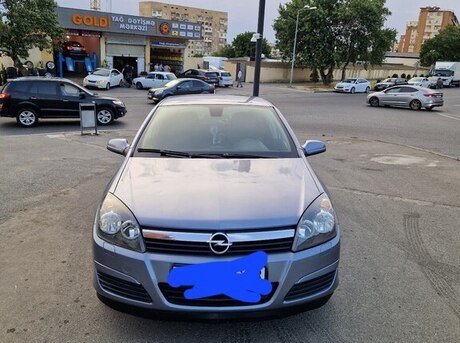 Opel Astra 2004