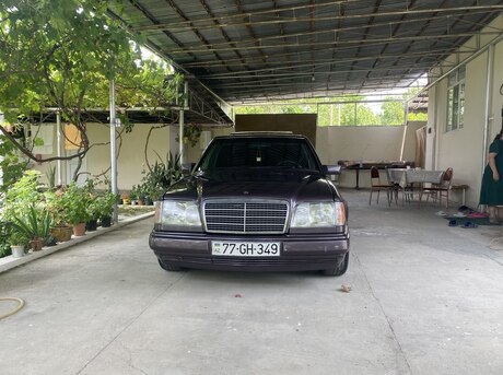 Mercedes E 220 1994