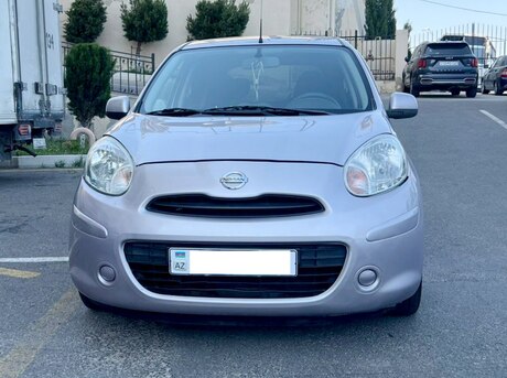 Nissan March 2012
