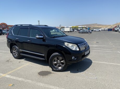 Toyota Land Cruiser Prado 2011