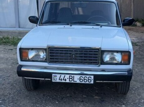 LADA (VAZ) 2107