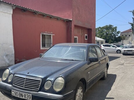 Mercedes E 240 1999