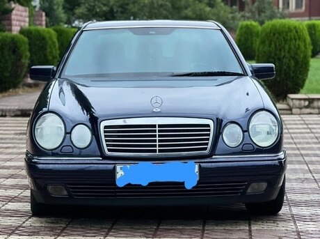 Mercedes E 240 1999