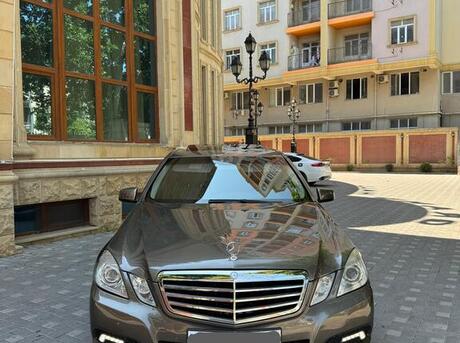 Mercedes E 220 d 2010