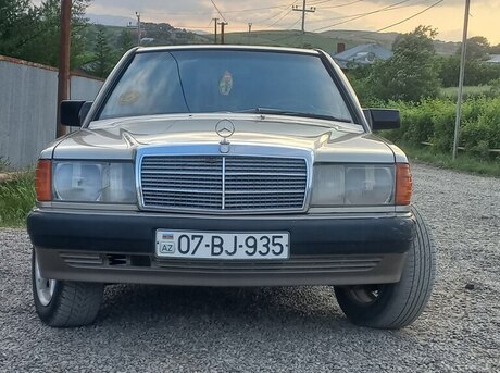 Mercedes 190 1992