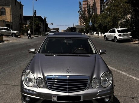 Mercedes E 280