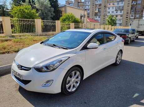 Hyundai Elantra 2013