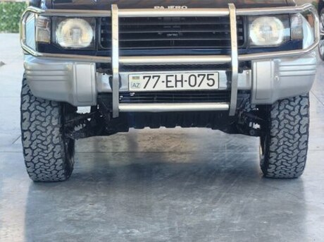 Mitsubishi Pajero 1995