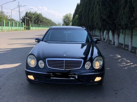 Mercedes E 240 2002