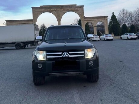 Mitsubishi Pajero 2007