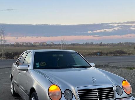 Mercedes E 200 1998