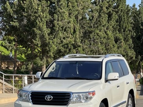 Toyota Land Cruiser 2013