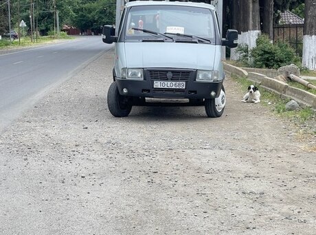 GAZ 32212