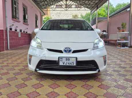 Toyota Prius 2015