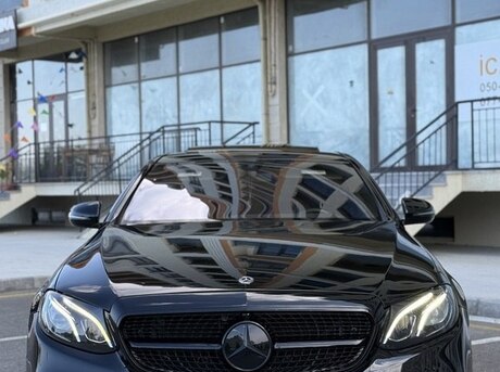 Mercedes E 300