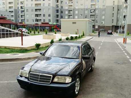 Mercedes C 200