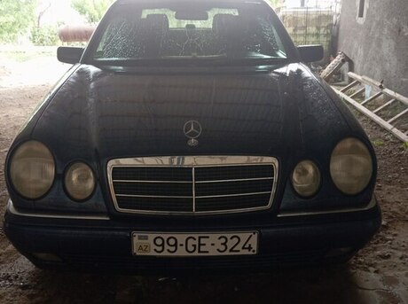 Mercedes E 220 1998