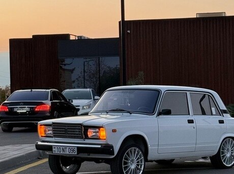 LADA (VAZ) 2107 2010