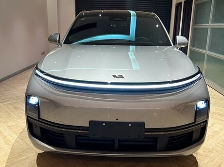 Li Auto L8 2024