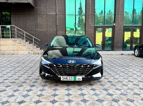 Hyundai Elantra 2022