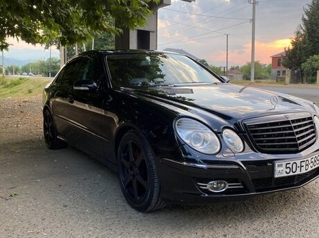 Mercedes E 280