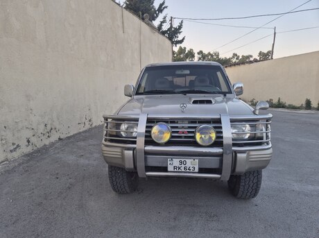 Mitsubishi Pajero 1996