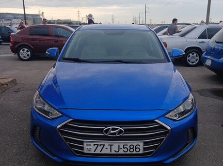 Hyundai Elantra 2017