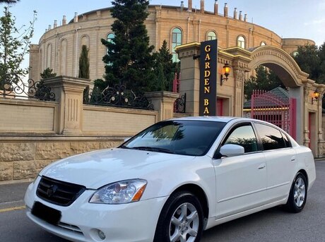 Nissan Altima