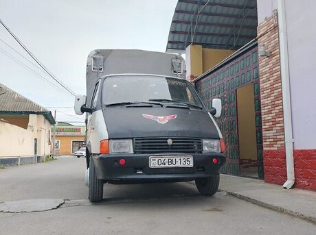 GAZ 32212