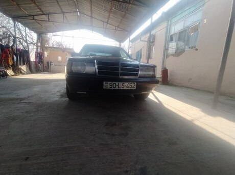 Mercedes 190 1989