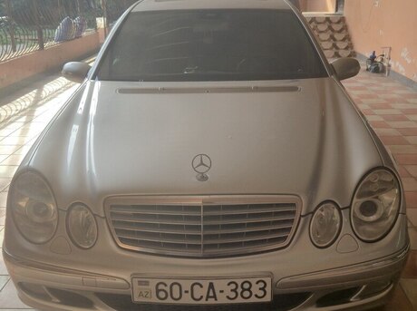 Mercedes E 240 2002