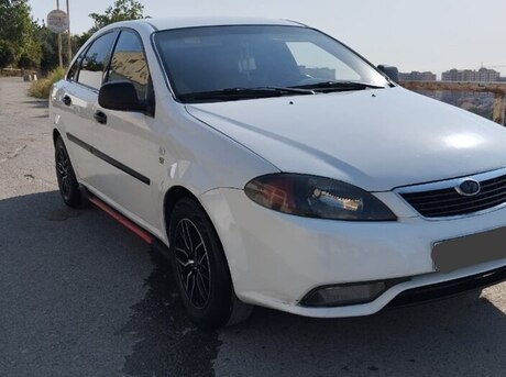 Daewoo Gentra 2014