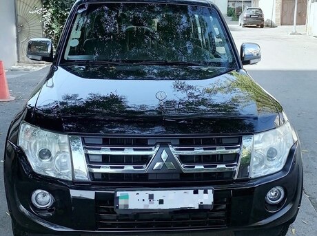 Mitsubishi Pajero 2013