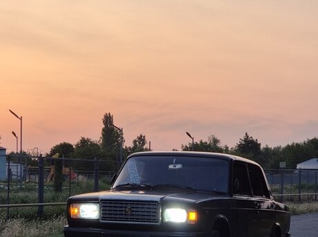 LADA (VAZ) 2107 2004