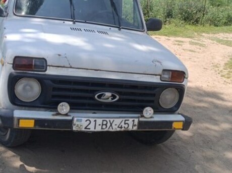 LADA (VAZ) Niva 1988