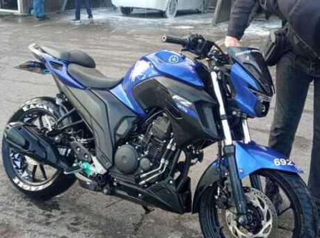 Yamaha FZ25