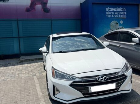 Hyundai Elantra 2019