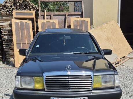 Mercedes 190 1990
