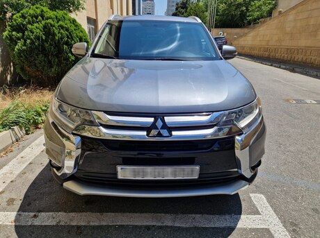 Mitsubishi Outlander 2015