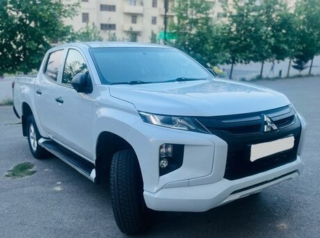 Mitsubishi L200 2021